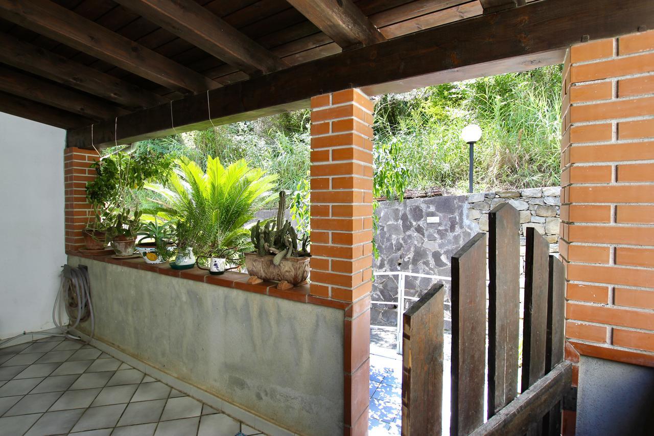 Le Case Del Borgo - Perla Capo dʼOrlando Exterior foto