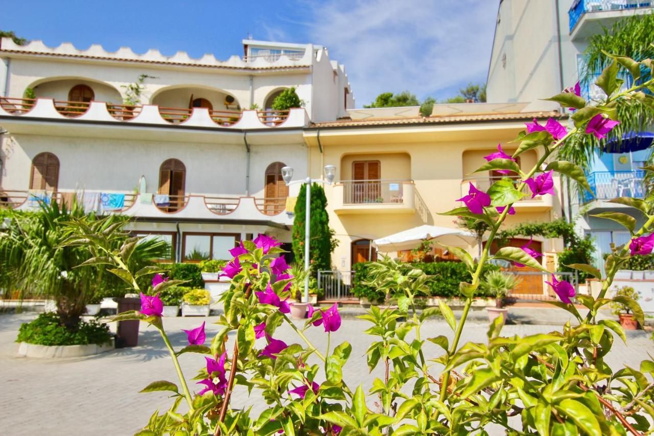 Le Case Del Borgo - Perla Capo dʼOrlando Exterior foto